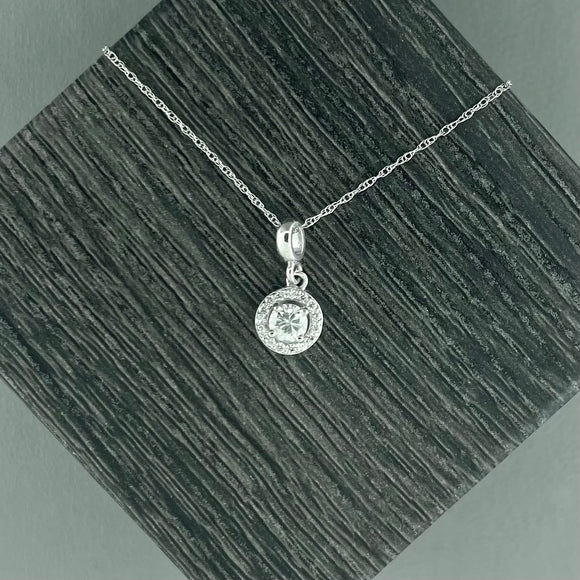 14kw Diamond Halo Pendant