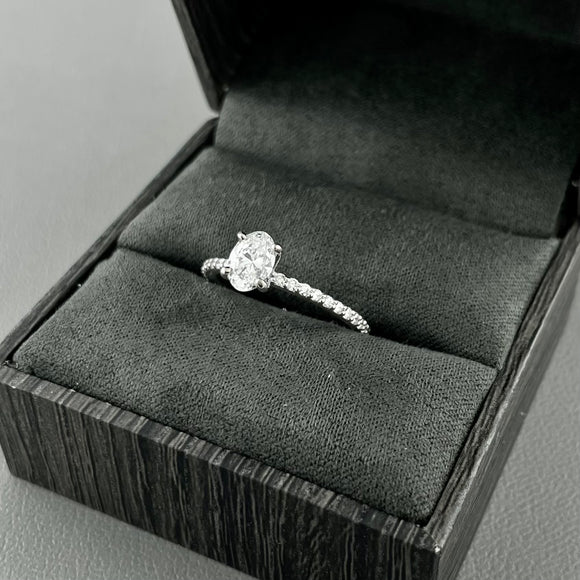 14kw Oval Diamond Engagement Ring