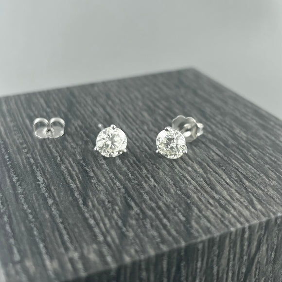 14kw Diamond Stud Earrings